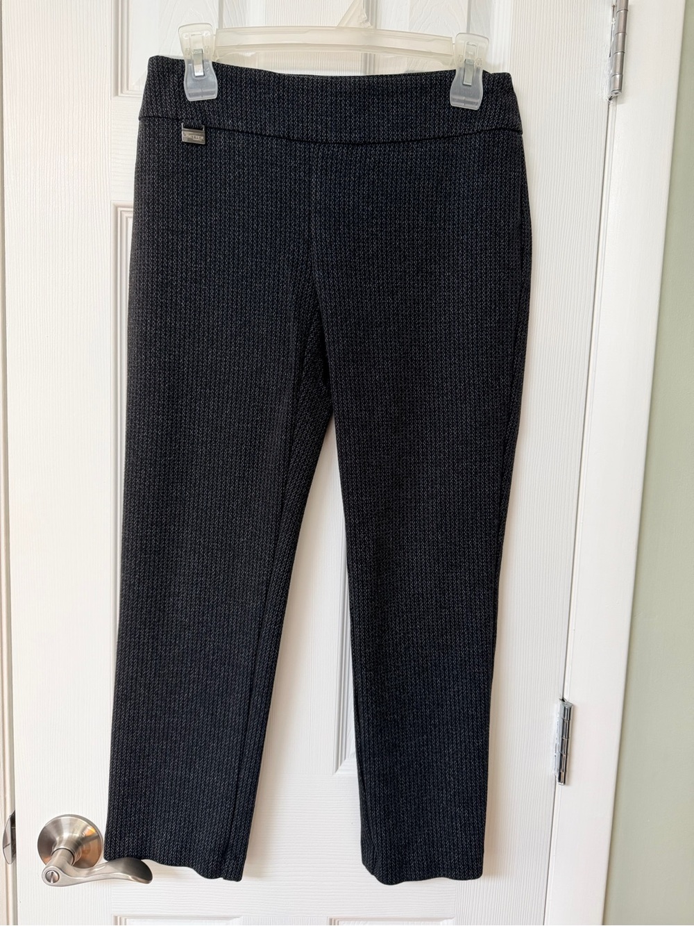 Lisette L Montréal pull-on textured knit office pants, women’s US/Canada size 4